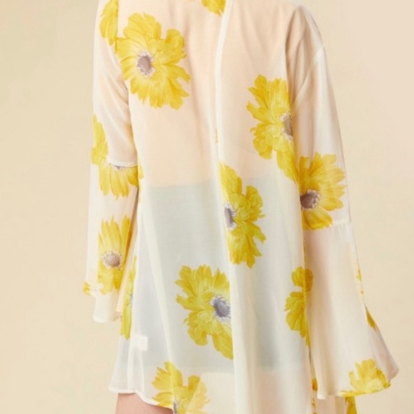Sunflower kimono by Altar’d State - Picture 2 of 6